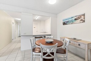 Dining - Ground floor quiet garden balcony heated pool @223 (Coffs Harbour)