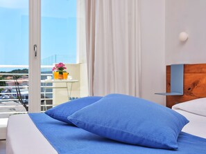 Superior-studio | Tallelokero huoneessa, ilmainen Wi-Fi