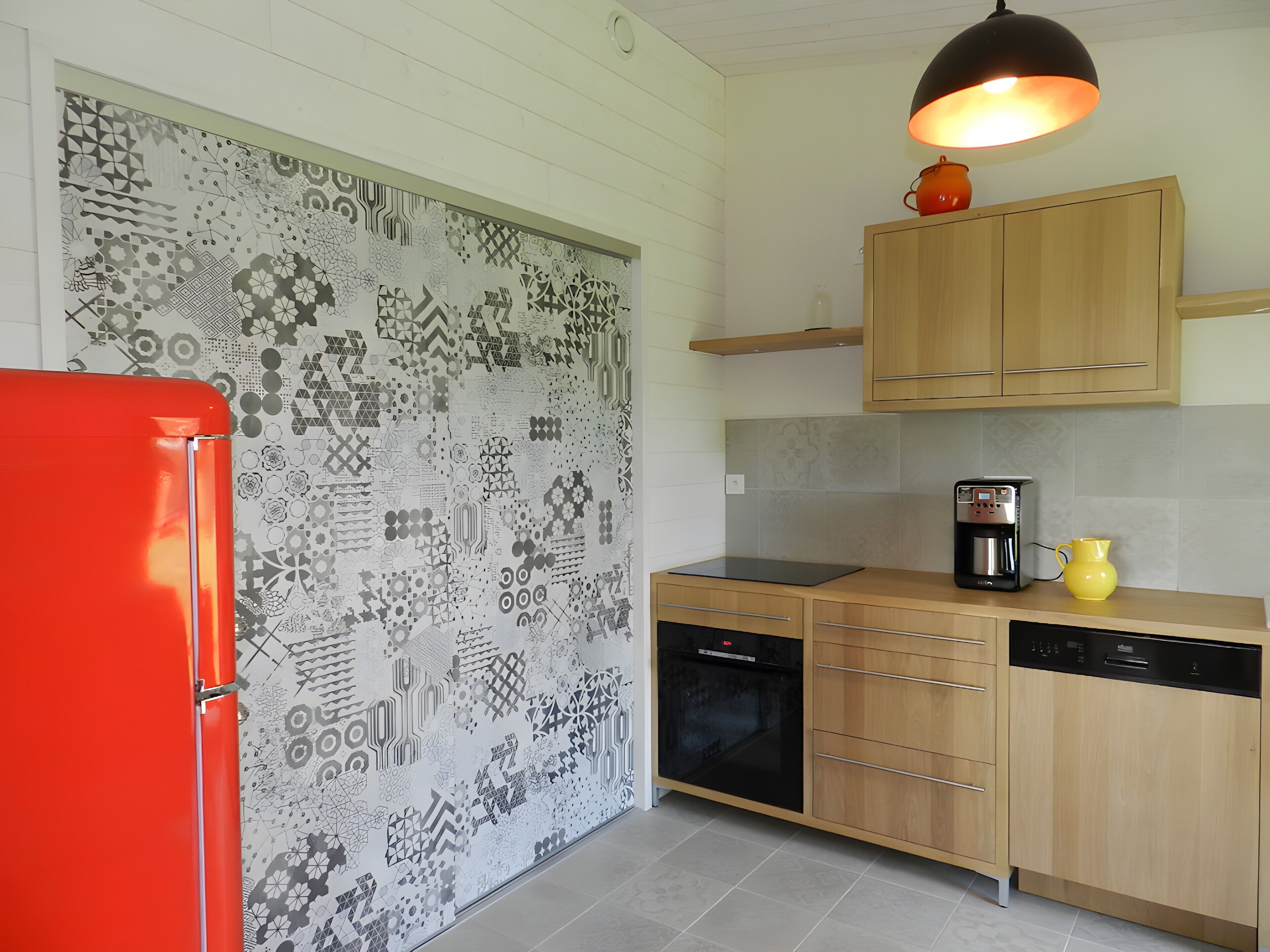 雪櫃、微波爐、焗爐、爐具