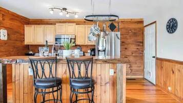 Fridge, microwave, coffee/tea maker, highchair