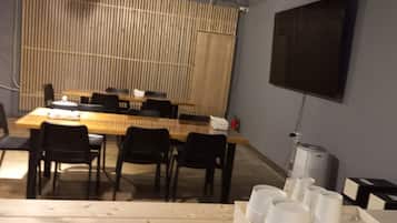 Desayuno autoservicio gratuito (entre semana)