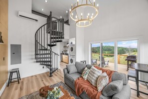 Living area - Grounded Invisible Cabin by 5 Seasons Homestays (Marshall)