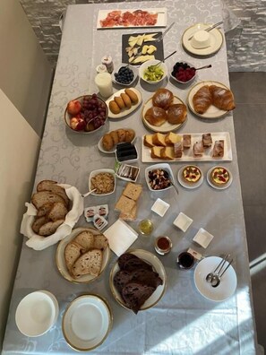 تناول الطعام