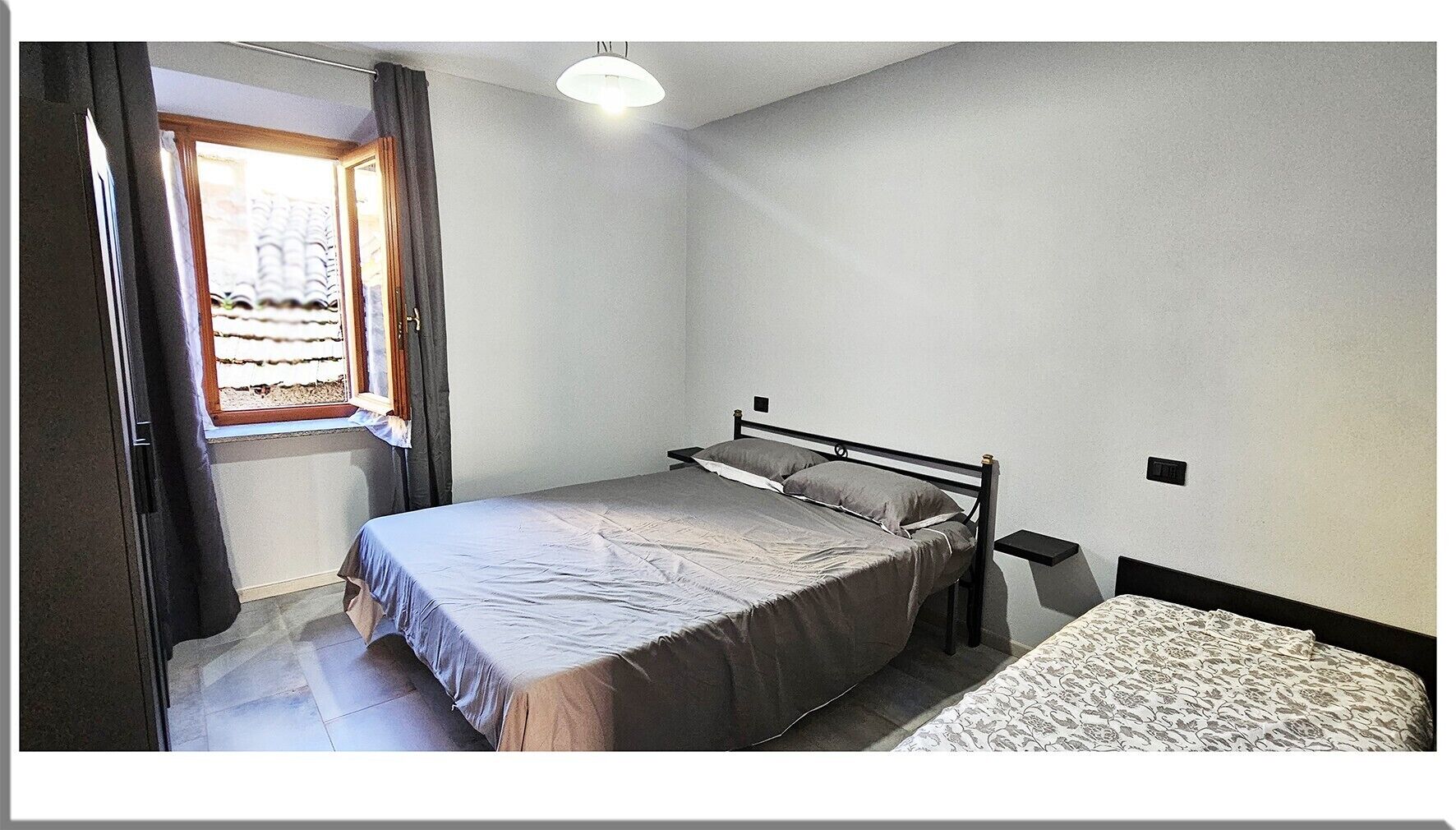 1 bedroom, desk, WiFi, bed sheets