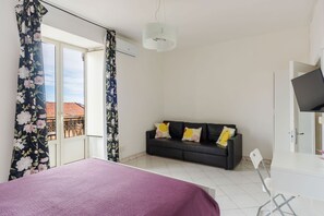 2 bedrooms, iron/ironing board, free WiFi, bed sheets - Alex Baroque near Beach & Etna by Wonderful Italy (Catania)