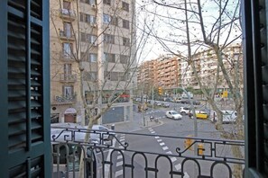 Property grounds - Spacious 2BR, quick access to Downtown (Barcelona)