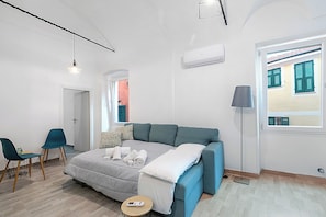 标准公寓, 多间卧室, 双浴室 (Saro House) | 2 多间卧室、免费 WiFi、床单