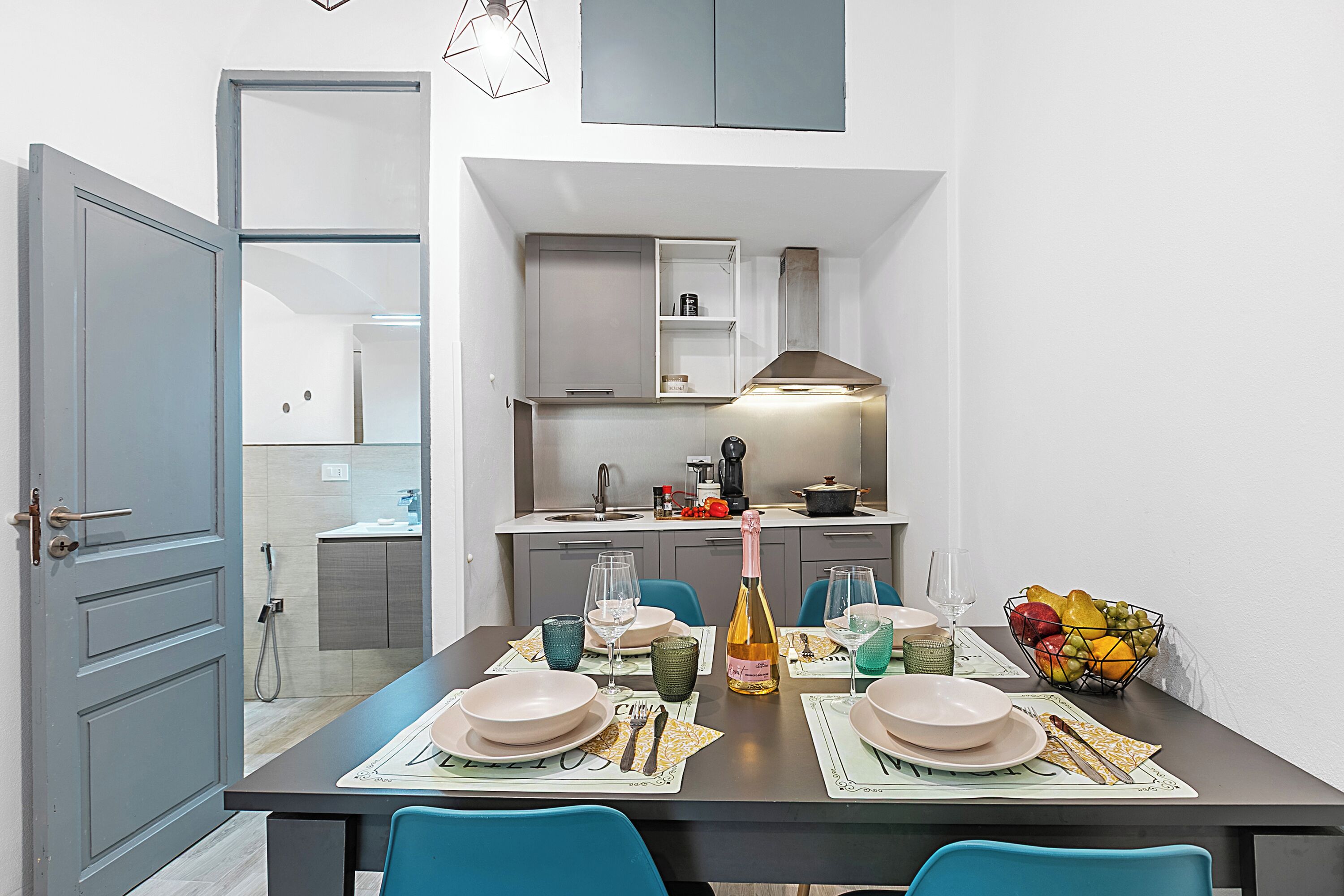 Apartament estàndard, diversos dormitoris, 2 banys (Saro House) | Servei de restauració