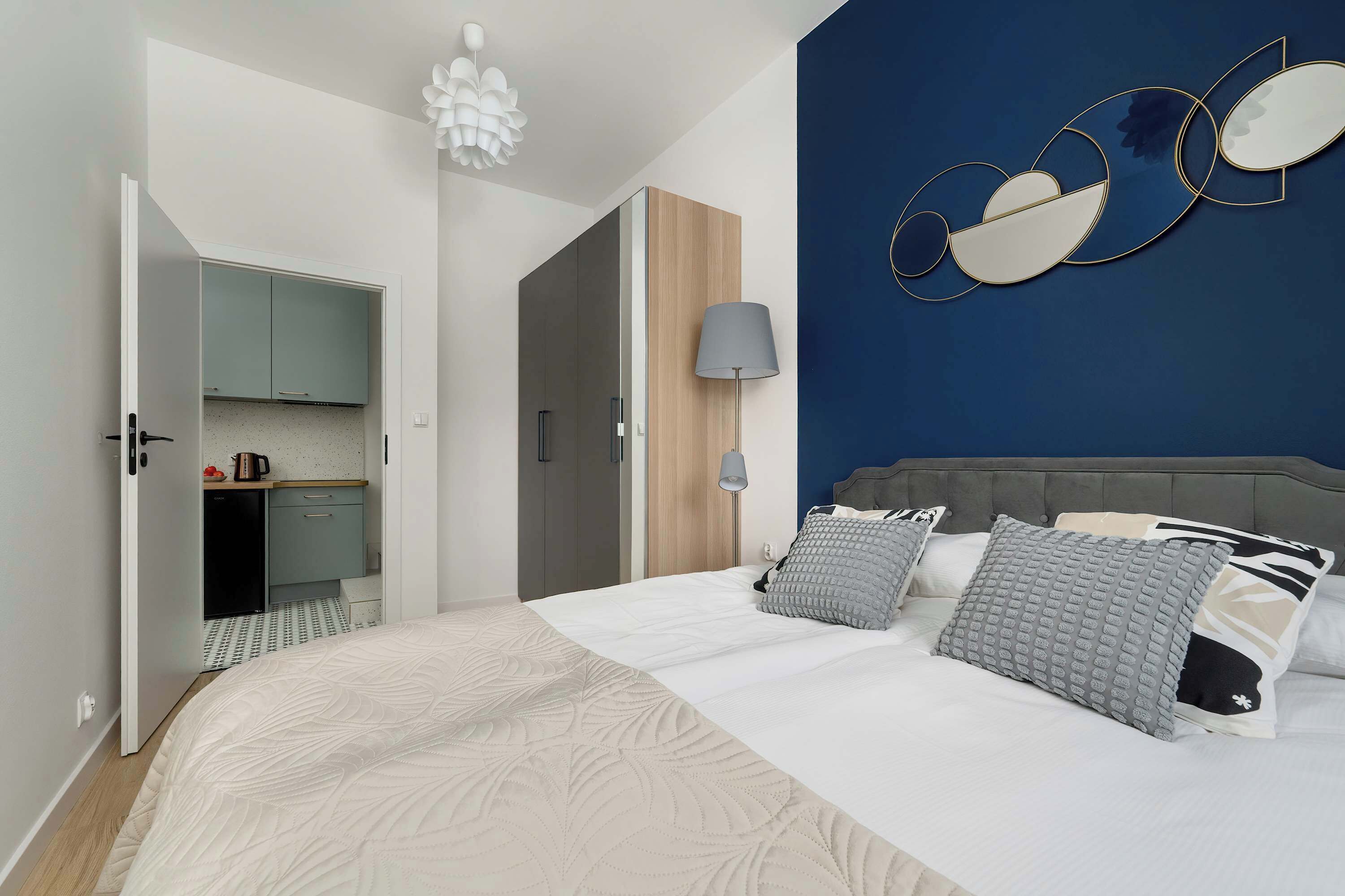 熨斗/熨衣板、WiFi、床单