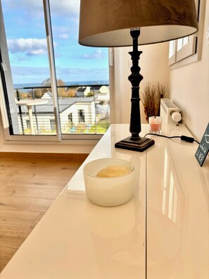 Interior - House in Brittany, exceptional sea view! (Saint-Pol-de-Léon)