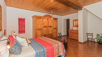 Bügeleisen/Bügelbrett, WLAN, Bettwäsche