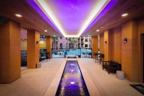Modern 1Bedroom Apartment Near River Walk with Gym