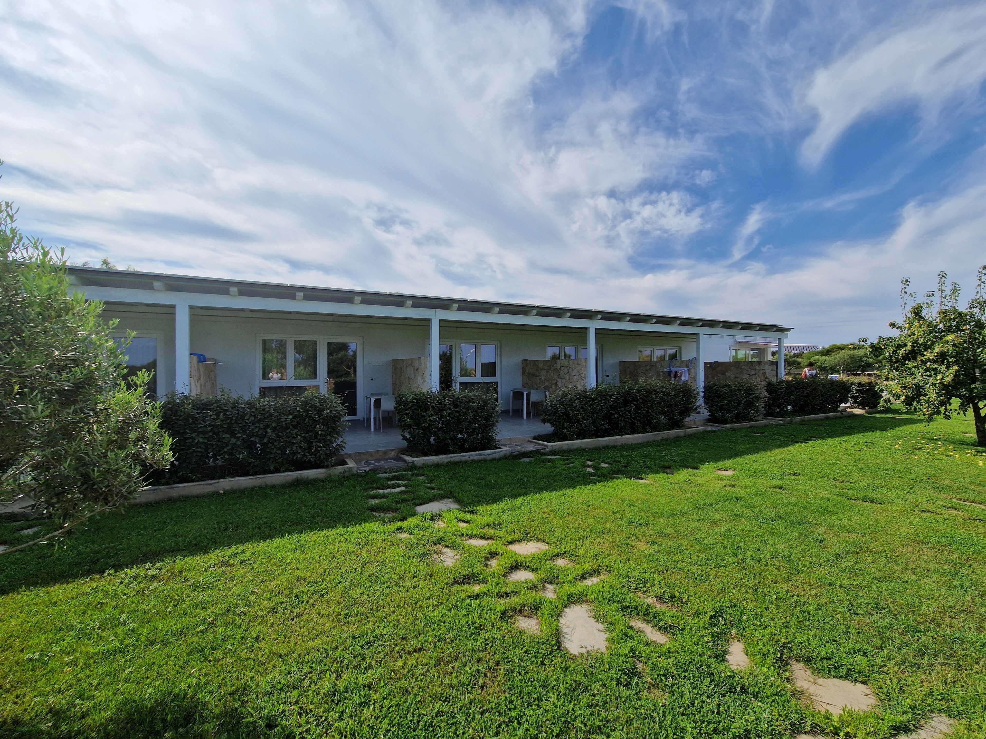 المنشأة من الخارج