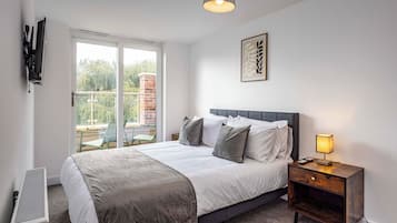 3 bedrooms, individually decorated, individually furnished, free WiFi