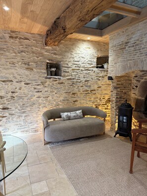 Interior - Nature on your doorstep, a house full of charm, ideal for a stay for two! (Orgères)