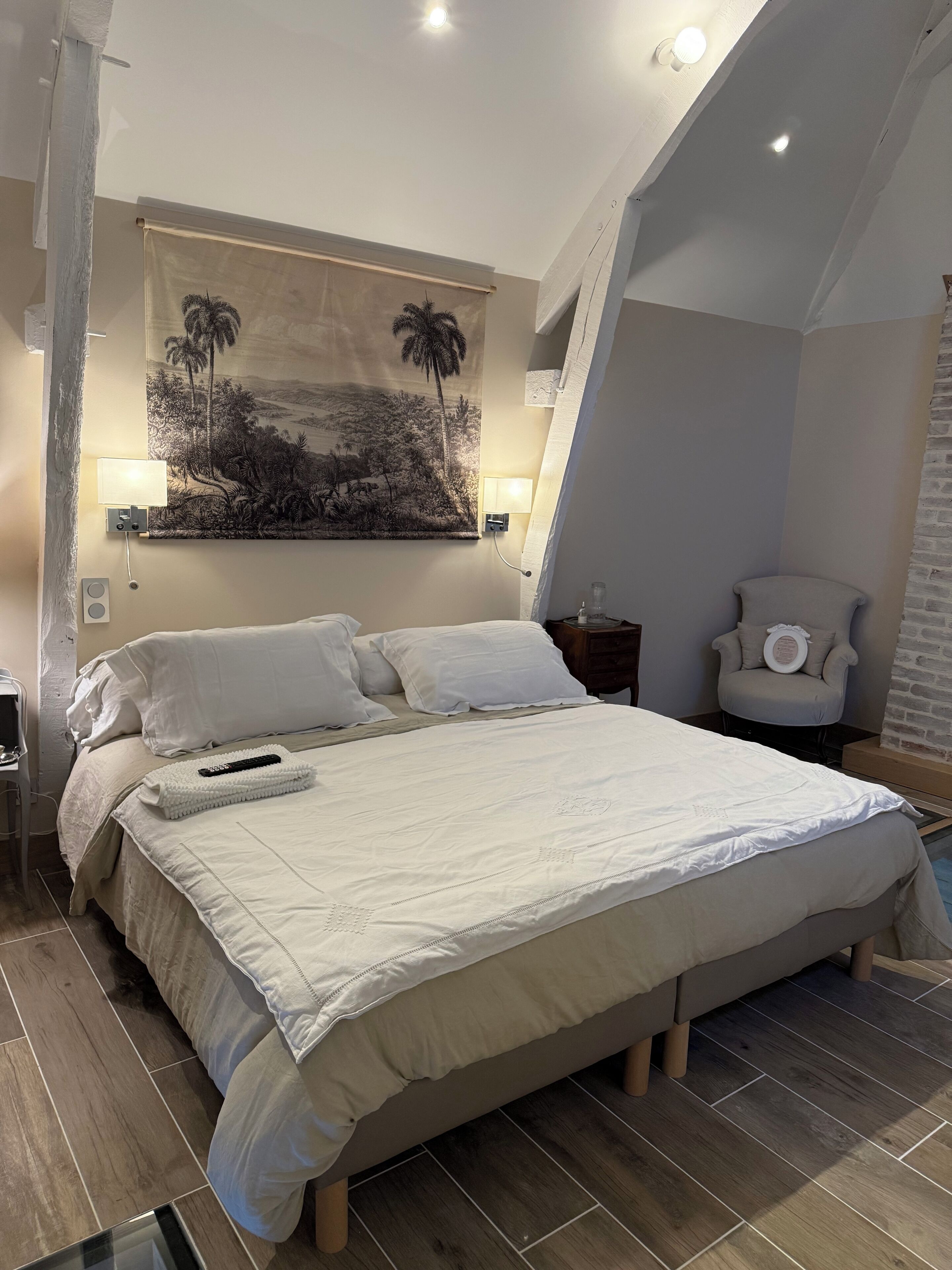 Internet, bed sheets