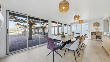 Chambre Tropic | Tempat makan