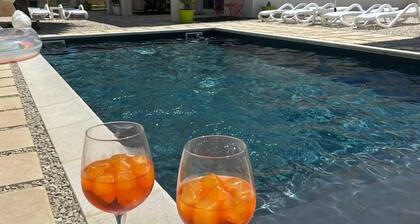 White Houses Apartments