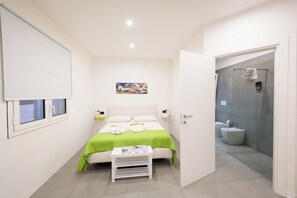 Appartamento Luxury | Tende oscuranti, ferro/asse da stiro, Wi-Fi gratuito