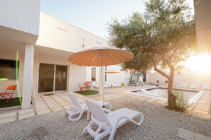 Appartamento Luxury, piscina privata, vista giardino | Terrazza/patio