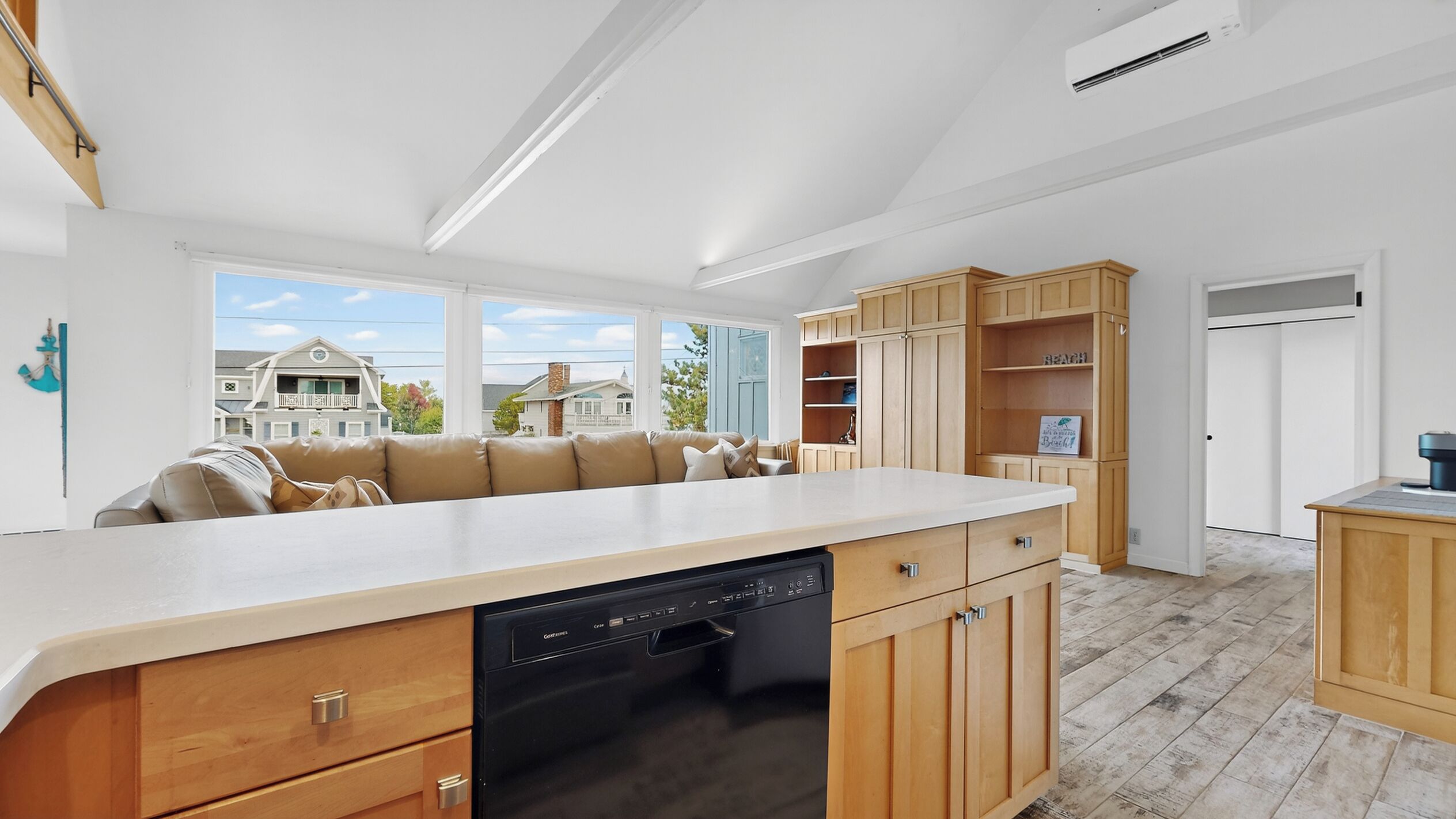 Salty Dolphin By Bayley Vacation Rentals - 波特蘭