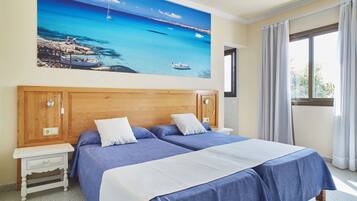 Premium-Apartment, Balkon, Poolblick | Kostenloses WLAN