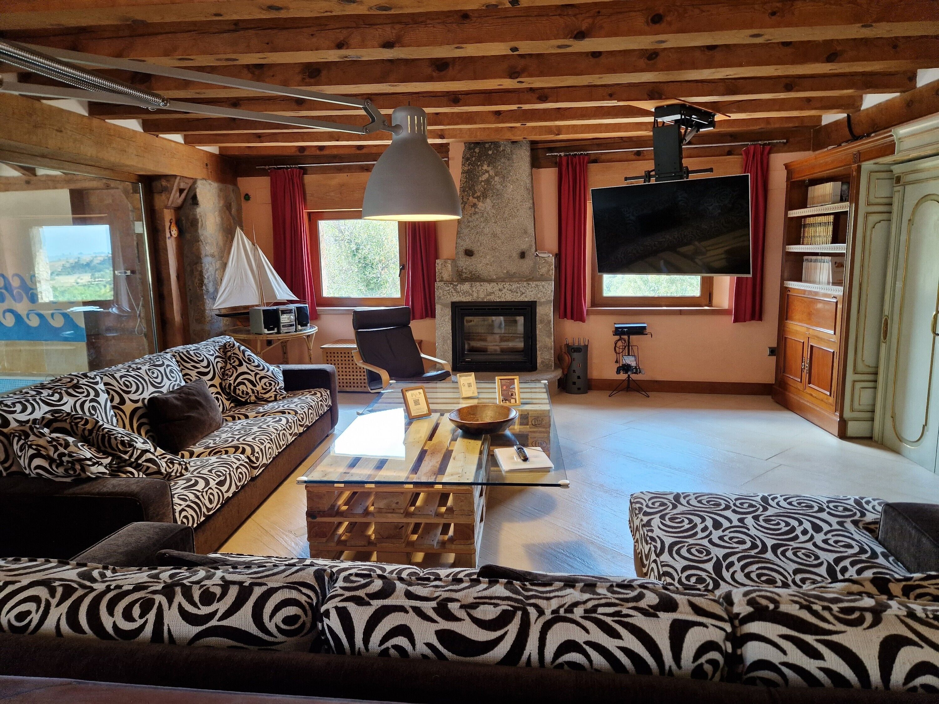 TV, fireplace, video games, DVD player