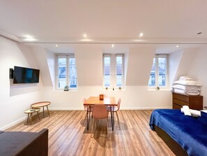 Interior - UrbanFlat 211 - 249 Saint Denis (París)