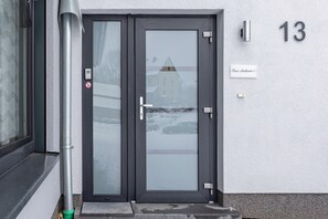 Exterior detail - Studio Apartment 'Ambiente 1' with Wi-Fi (Naumburg)