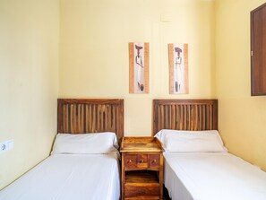 House | 3 bedrooms, individually furnished - Studio in Spain With Private Pool and Garden (Posadas)