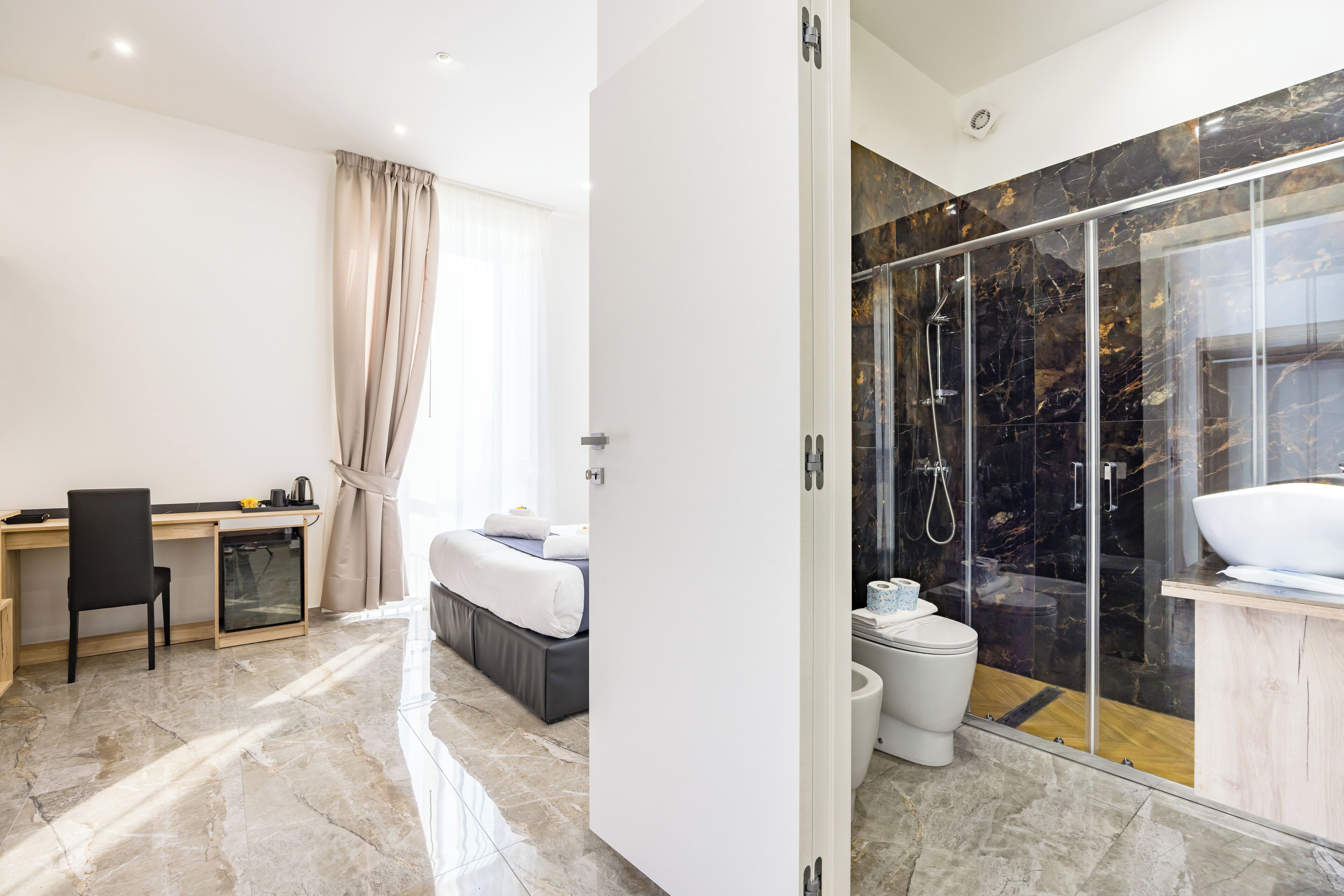 Superior Triple Room | In-room safe, desk, iron/ironing board, free WiFi