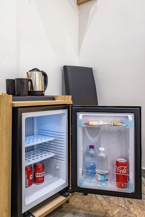 Superior Quadruple Room | In-room safe, desk, iron/ironing board, free WiFi - Sant'Angelo Station (Naples)