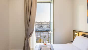 Superior-Suite | Zimmersafe, Schreibtisch, Bügeleisen/Bügelbrett, kostenloses WLAN