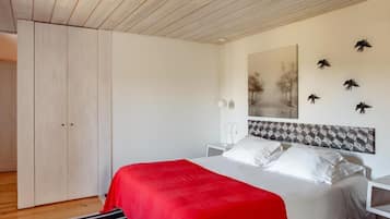 Apartamento, balcón | Tabla de planchar con plancha y wifi gratis