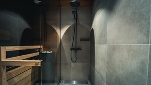 Hair dryer, towels - Arctic Echo D19 by Aavalevi (Levi)