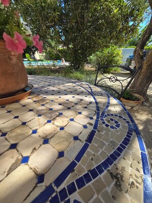 Property grounds - Pretty 8-person house with pool 10min from Avignon and close to Mont Ventoux (Monteux)