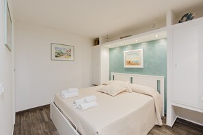 WiFi, bed sheets - Loft 'Benny - Mazara Del Vallo' with Wi-Fi and Air Conditioning (Mazara del Vallo)