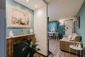TV - Loft 'Benny - Mazara Del Vallo' with Wi-Fi and Air Conditioning (Mazara del Vallo)