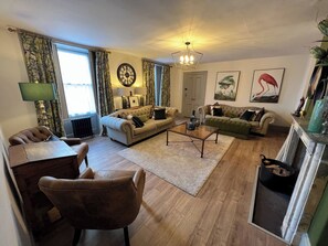 Living area - ASH House (Wincanton)