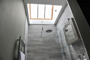 Bathroom - ASH House (Wincanton)