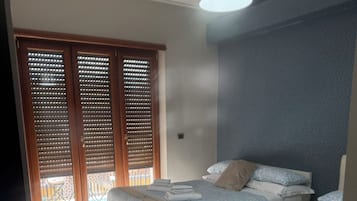 Chambre Triple Classique, balcon, vue ville