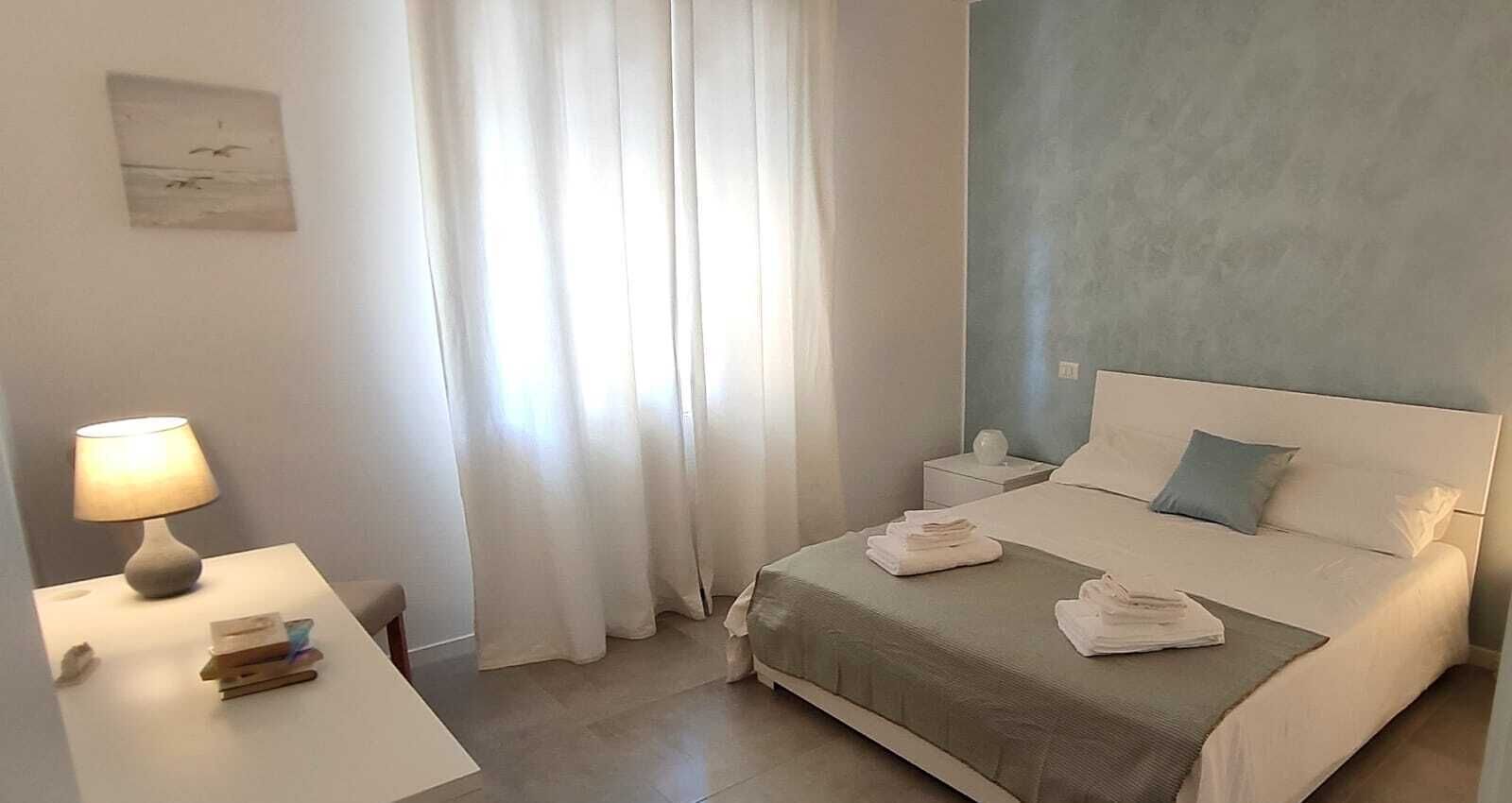 Strykjärn/strykbräda, wi-fi och sängkläder