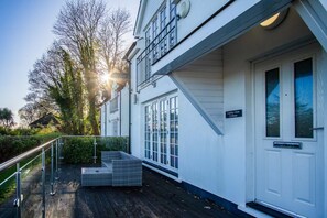 Floor plan - Caldey View Cottage - 1 Bedroom - Penally (Tenby)