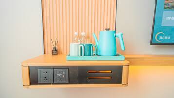 標準雙人或雙床房, 城市景 | 高級寢具、免費 Wi-Fi、床單