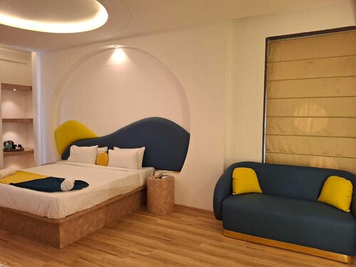 Palette The Moon Hotel Goa by Sunday 2