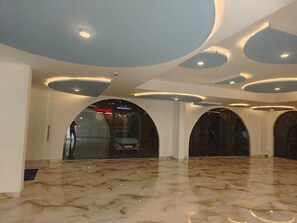 House | Lobby - Palette The Moon Hotel Goa by Sunday 2 (Nerul)