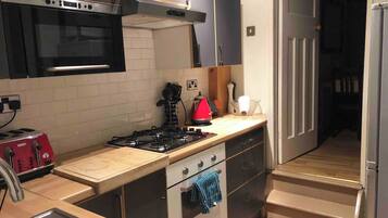 Apartment, 2 Bedrooms, City View | Interior