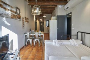 2 Schlafzimmer, Bügeleisen/Bügelbrett, WLAN, Bettwäsche