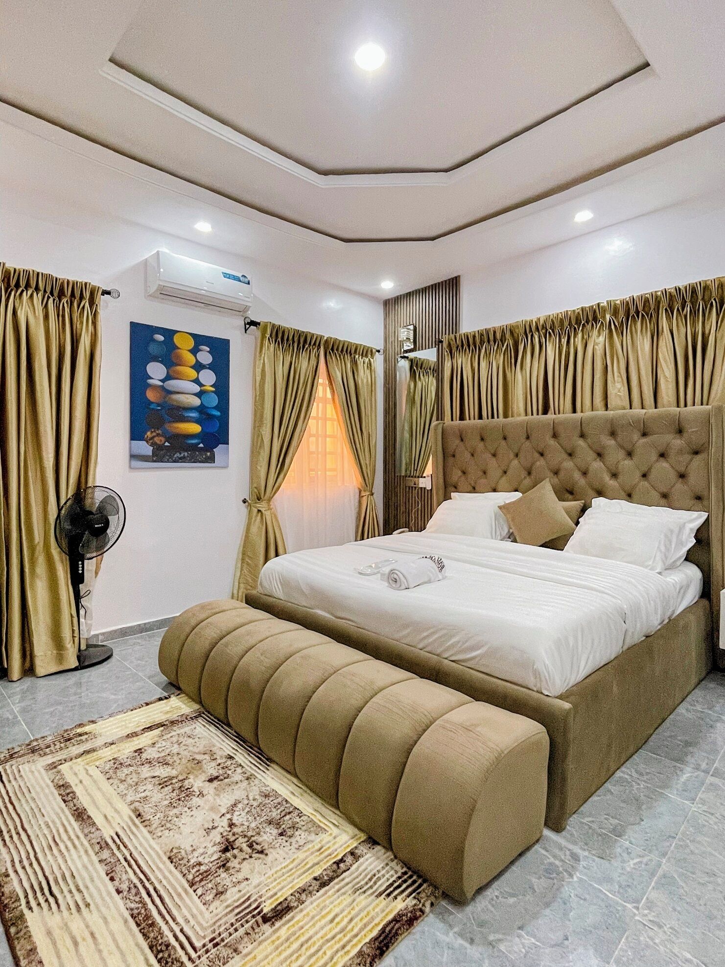 Apartamento de lujo | Escritorio, espacio para trabajar con un portátil, wifi gratis