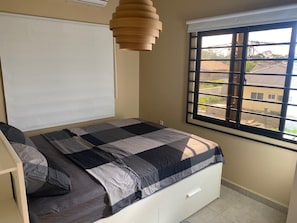 Pimennysverhot, silitysrauta/-lauta, ilmainen Wi-Fi